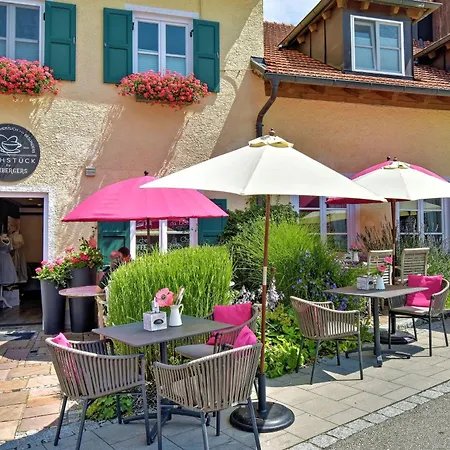 Boutique Post Hotel 3*