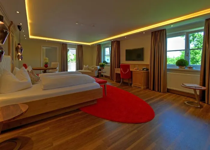 Boutique Post 3*