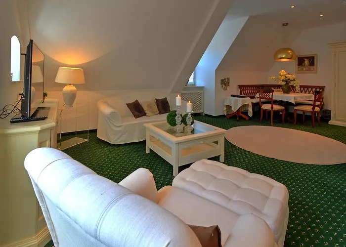 Boutique Post Hotel 3*